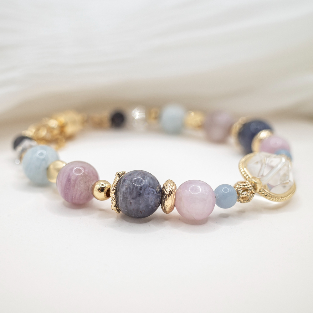 𝓒𝓱𝓾𝓷 // 溫柔的守護 // 舒壓療癒緩和安定．堇青石天使石海藍寶紫鋰輝石舒螢石水晶手鍊-細節圖4