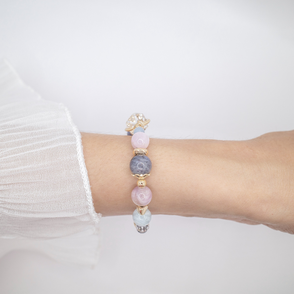 𝓒𝓱𝓾𝓷 // 溫柔的守護 // 舒壓療癒緩和安定．堇青石天使石海藍寶紫鋰輝石舒螢石水晶手鍊-細節圖8