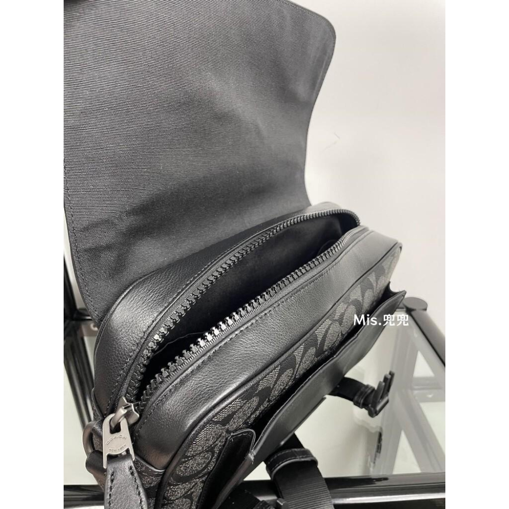 保固 現貨 COACH 蔻馳包包 Mis.兜兜 經典男士郵差包 單肩包 斜挎包 大容量男包 出游休閑 男生包包-細節圖7