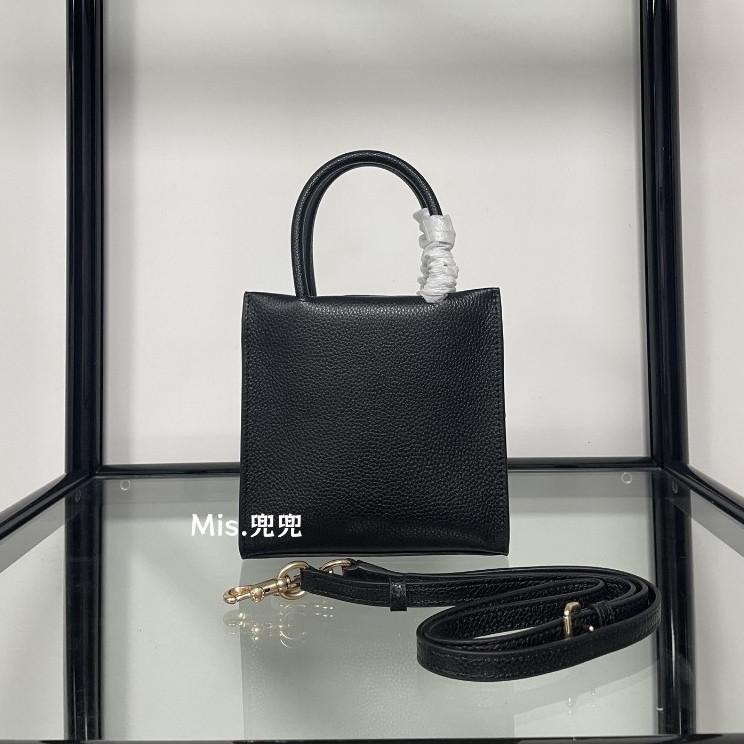 保固 現貨 COACH 蔻馳包包 Mis.兜兜 女生紙袋包 mini Tote托特包 經典老花c紋 單肩斜挎包 手提包-細節圖5