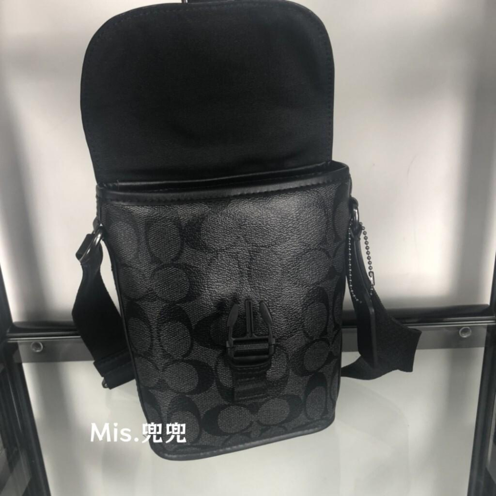 保固 現貨 COACH 蔻馳包包 Mis.兜兜 經典標誌c紋拼皮翻蓋 男生薯條包 單肩斜挎包 水桶包-細節圖4