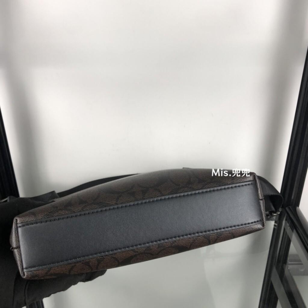 保固 現貨 COACH 蔻馳包包 Mis.兜兜 經典老花男士單肩包 斜挎包 商務休閑男包 時尚百搭-細節圖7