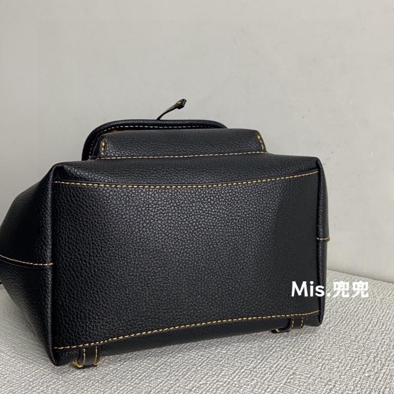 保固 現貨 COACH 蔻馳包包 Mis.兜兜 女生mini迷你雙肩背包 拼色翻蓋抽繩包 手提書包 後背包 雙肩包女-細節圖7