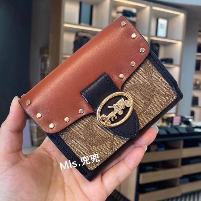 保固 現貨 COACH 蔻馳包包 Mis.兜兜 女生馬車短夾 短款錢包 信封錢包 皮夾女 防刮零錢包 多卡位大鈔夾 零-細節圖3