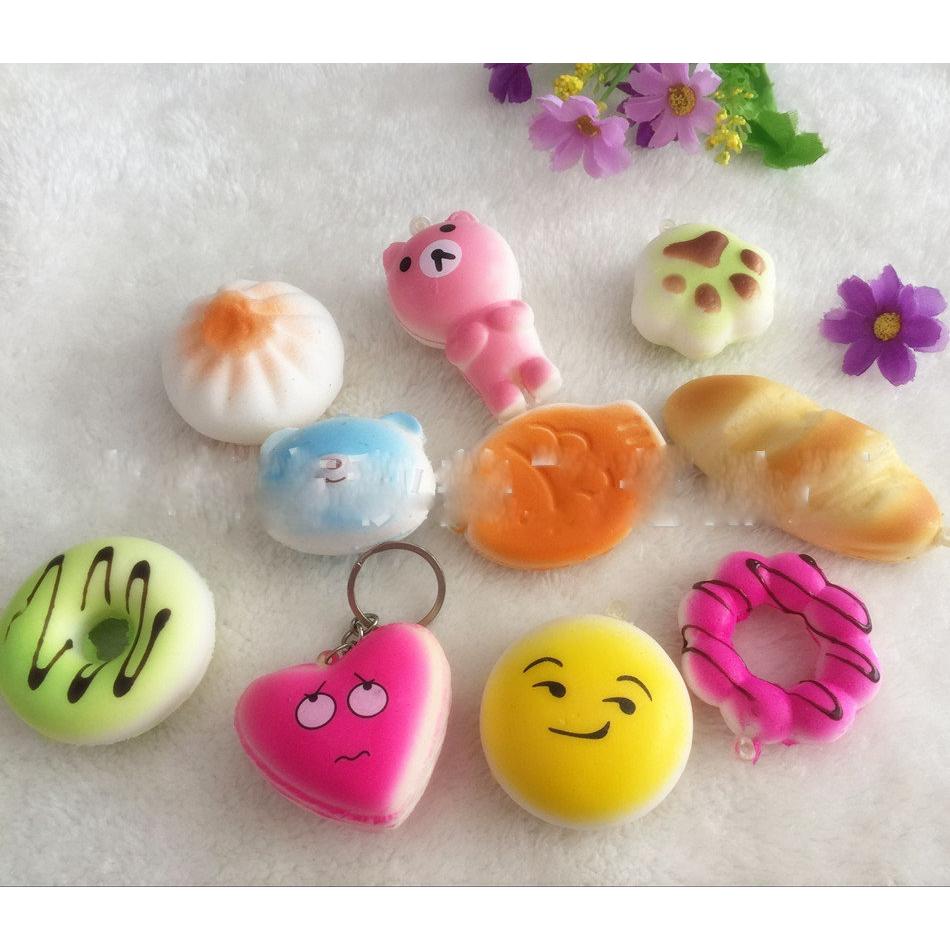 【夜市王】麵包慢回彈 迷你麵包鑰匙圈19元-細節圖3