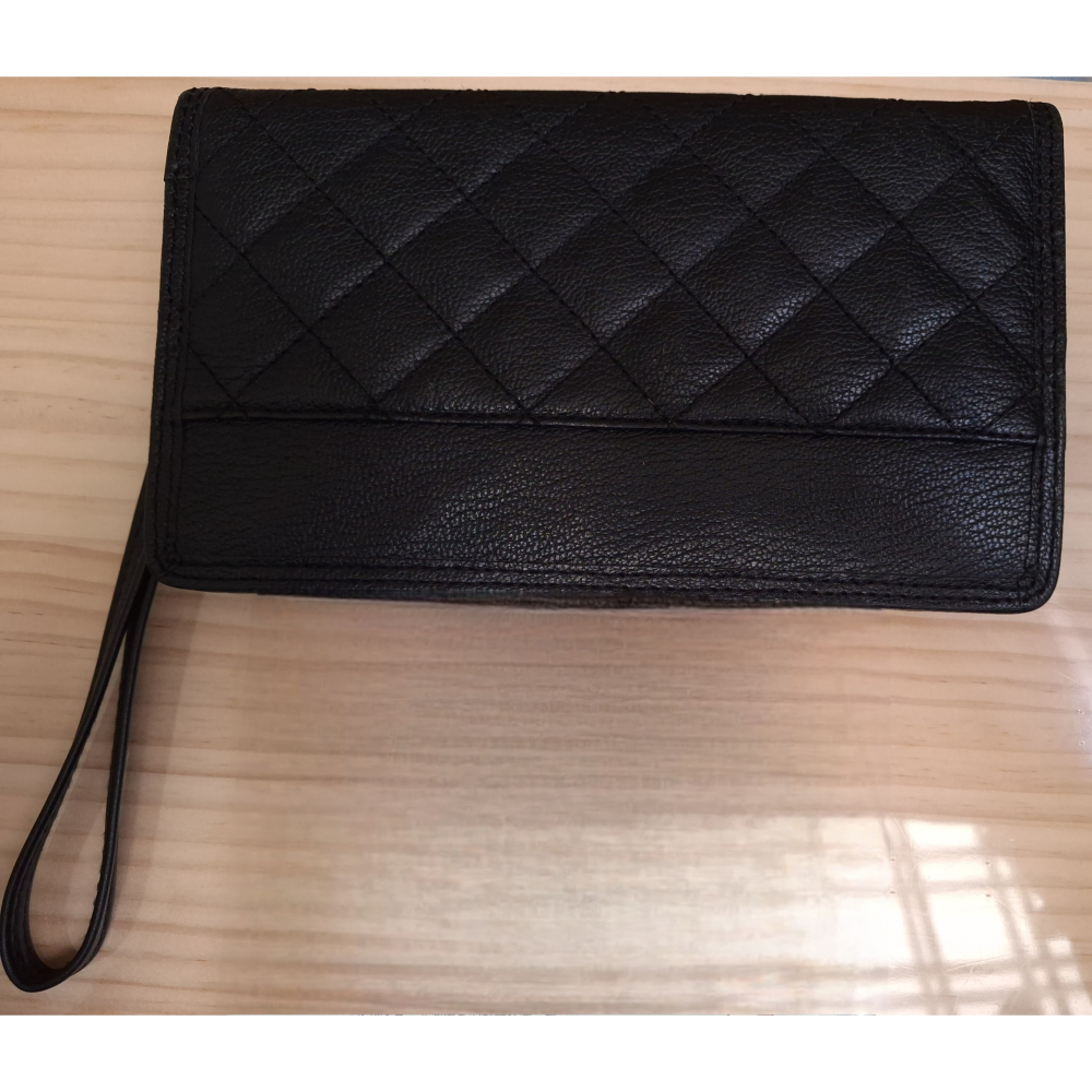 DKNY經典黑色牛皮格紋手拿包（可加鍊帶肩背）-細節圖9