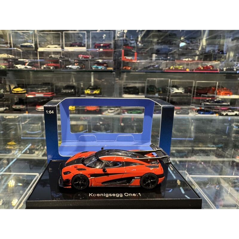 吉華@ 1/64 AutoArt 20044 Koenigsegg One:1 Lava Orange/Carbon-細節圖3