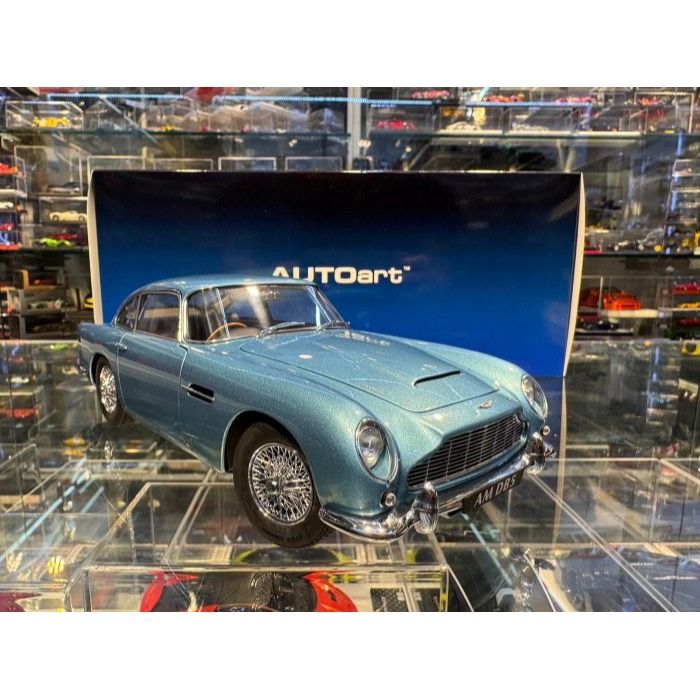 吉華@ 1/18 AutoArt 70288 Aston Martin DB5 (Caribbean Pearl)-細節圖4