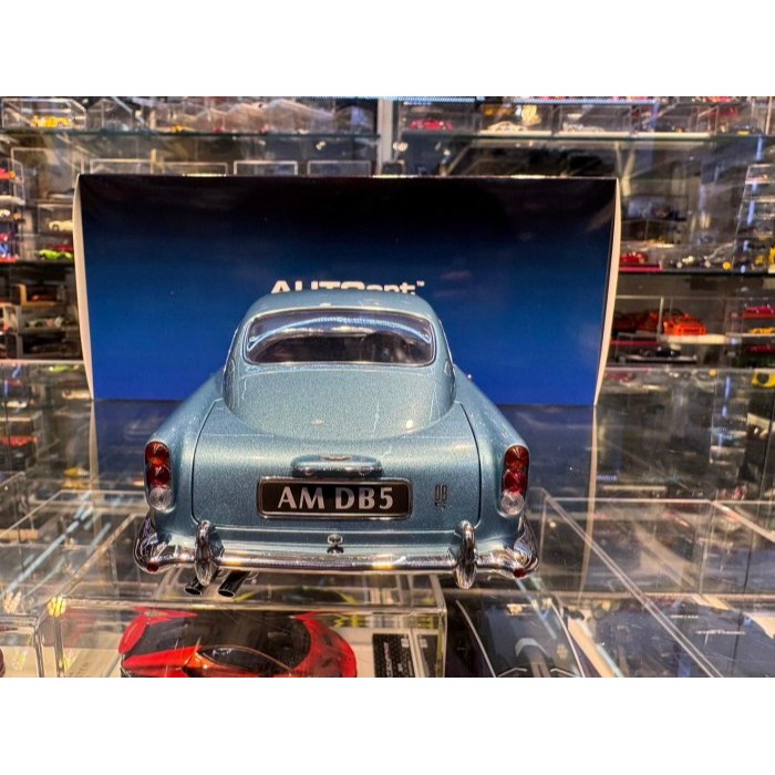 吉華@ 1/18 AutoArt 70288 Aston Martin DB5 (Caribbean Pearl)-細節圖5