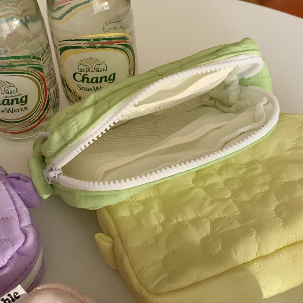 ｜日系多巴胺✿ 花花軟綿化妝包｜可愛收納包 生理包 雜物包 旅行收納袋 多功能包 萬用包-細節圖5