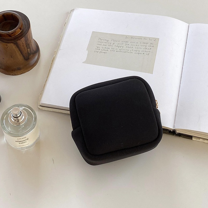 ｜奶油棉質觸感櫻桃化妝包｜化妝包 收納包 小包 旅行包 漱洗包 隨身包 雜物包-細節圖5