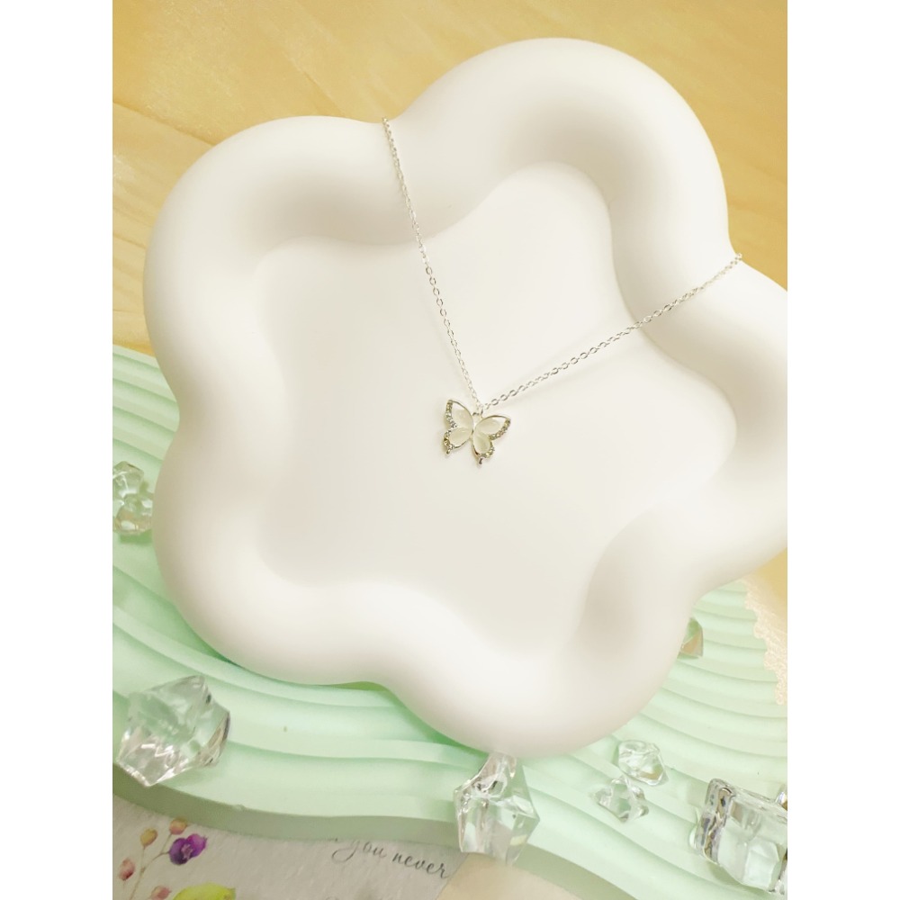 ❤︎ 妞仔小舖 台灣現貨 蝴蝶款吊墜項鍊 S12 【項鍊、飾品、情人節禮物、閨密禮物、女朋友禮物】-規格圖1