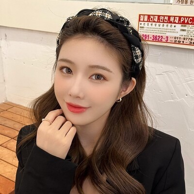 ❤︎ 妞仔小舖 台灣現貨 復古編織麻花髮箍【髮飾、髮夾、抓夾、鯊魚夾、大腸圈、髮箍】-細節圖2