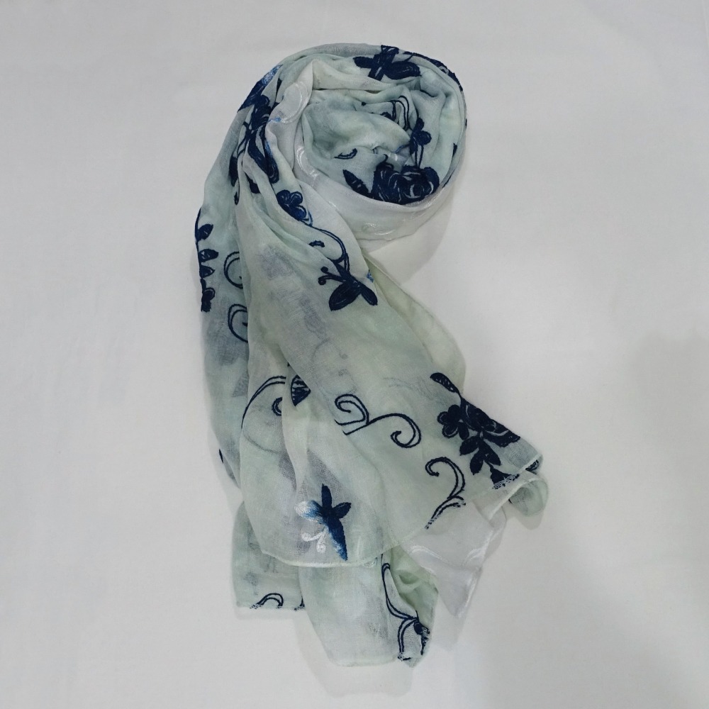 藍染刺繡棉紗圍巾-細節圖3