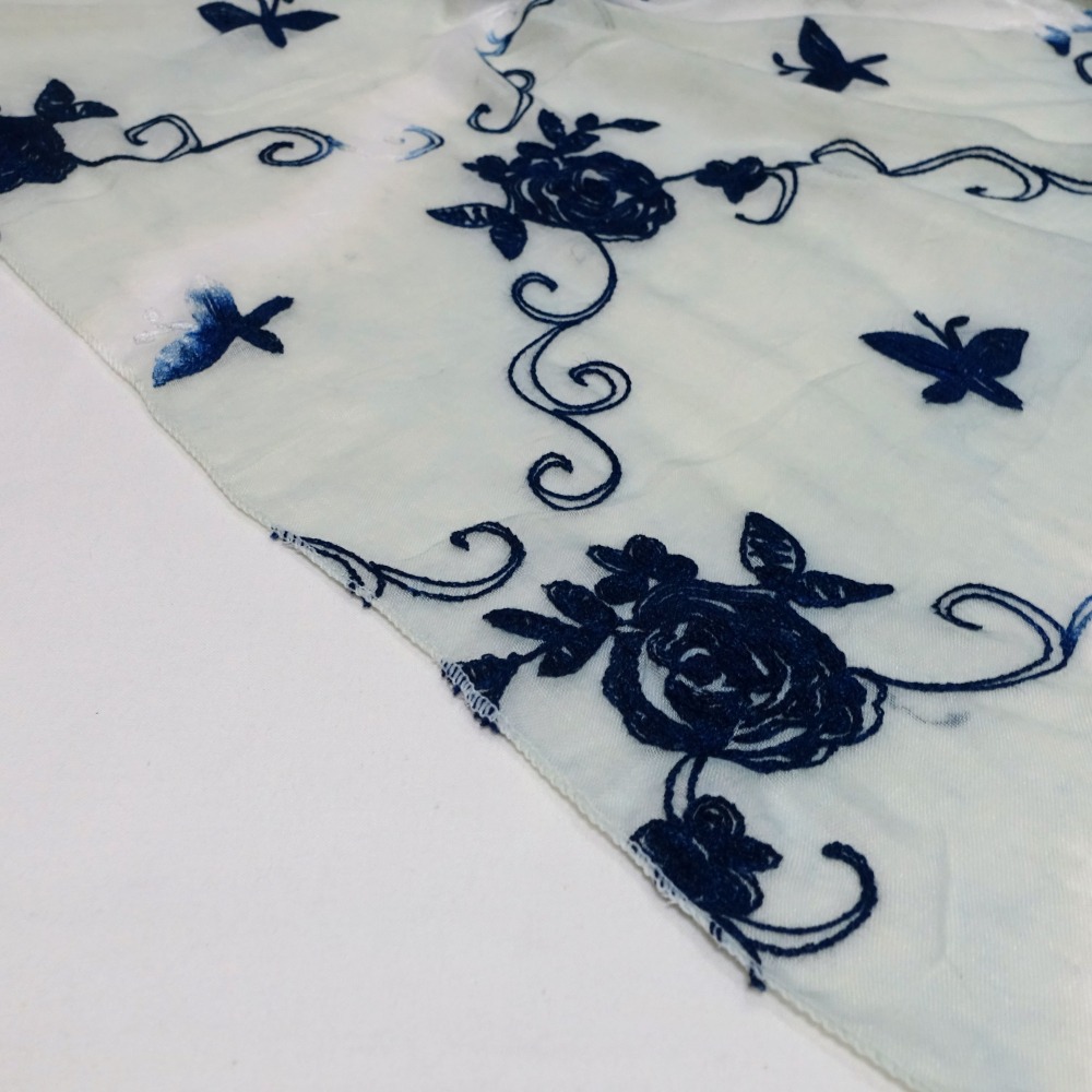 藍染刺繡棉紗圍巾-細節圖4