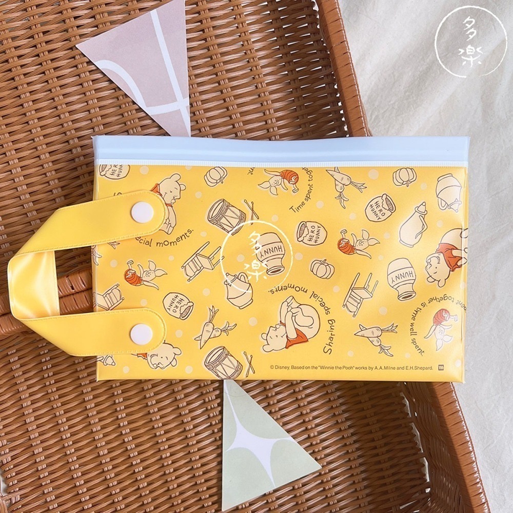｜現貨｜迪士尼防水外出濕紙巾包。米奇 小熊維尼 奇奇蒂蒂 濕紙巾袋 可重複使用 媽媽包 日本母嬰用品 多樂選物-細節圖5