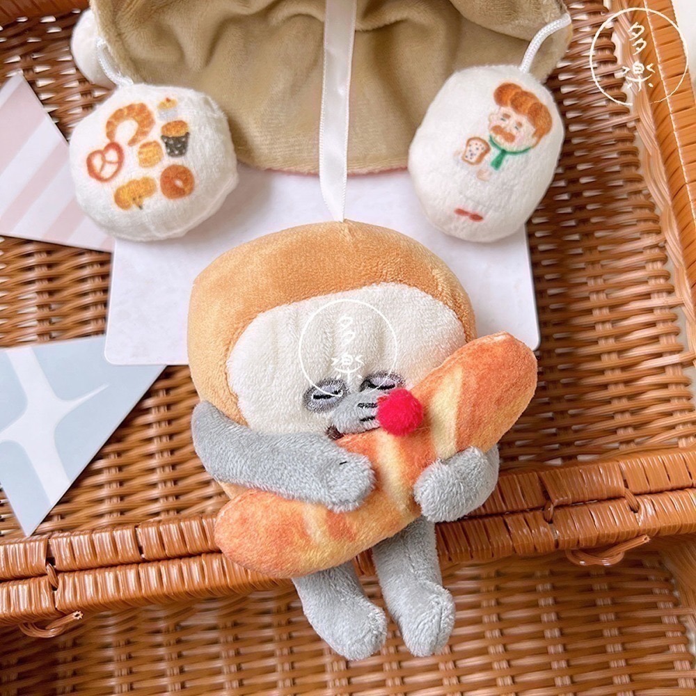 ｜現貨｜麵包小偷安撫玩偶夾。寶寶搖鈴掛鈴 日本限定 推車夾 提籃夾 新生兒送禮 多樂選物-細節圖2