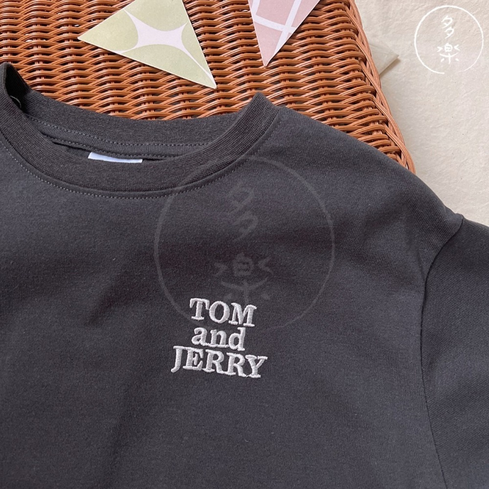 夏季特價｜現貨 130cm｜湯姆貓與傑利鼠刺繡短袖T恤。日本童裝 TOM AND JERRY 兒童上衣。多樂選物-細節圖3