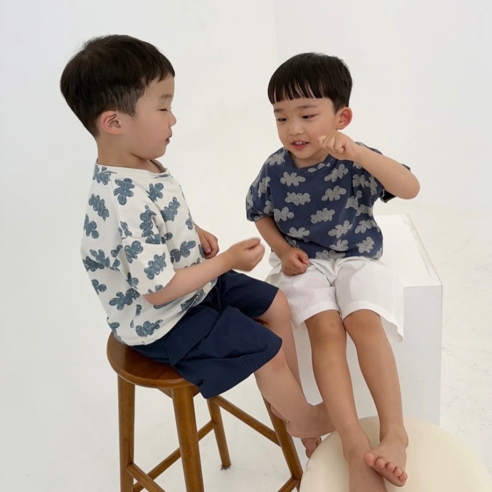 ｜現貨 110~120cm｜韓國童裝 雲朵上衣 雲朵T恤。男童女童穿搭 韓國直送 多樂選物-細節圖4
