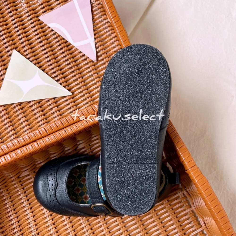 ｜現貨 16cm｜日本 &mignon  女童娃娃鞋。復古雕花 女寶 平底鞋 皮鞋 多樂選物-細節圖6