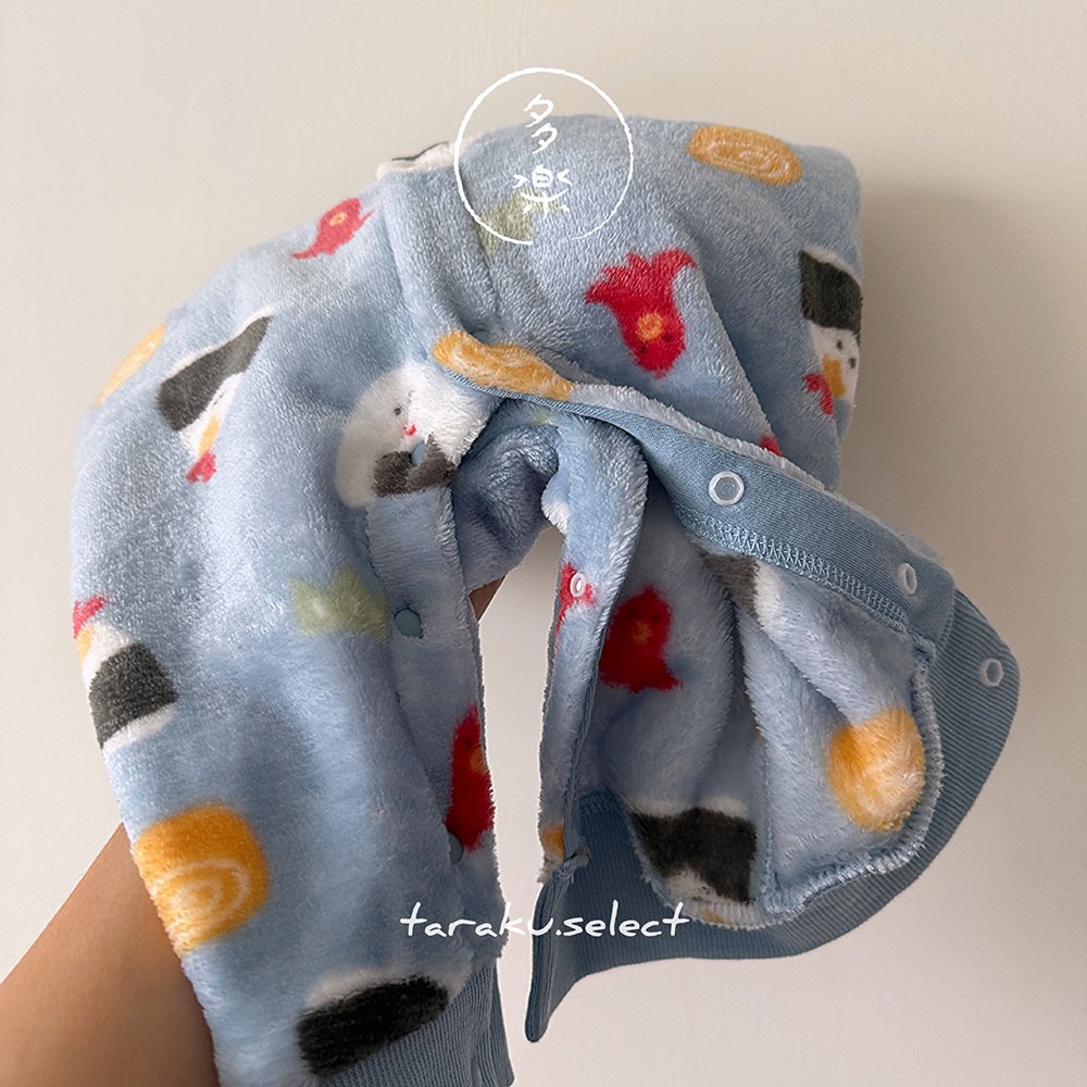 ｜現貨 80cm｜寶寶 絨毛 長袖連身衣。日本童裝 柔軟 溫暖 毛茸茸 fleece 飯糰 男寶 爬行服 多樂選物-細節圖3