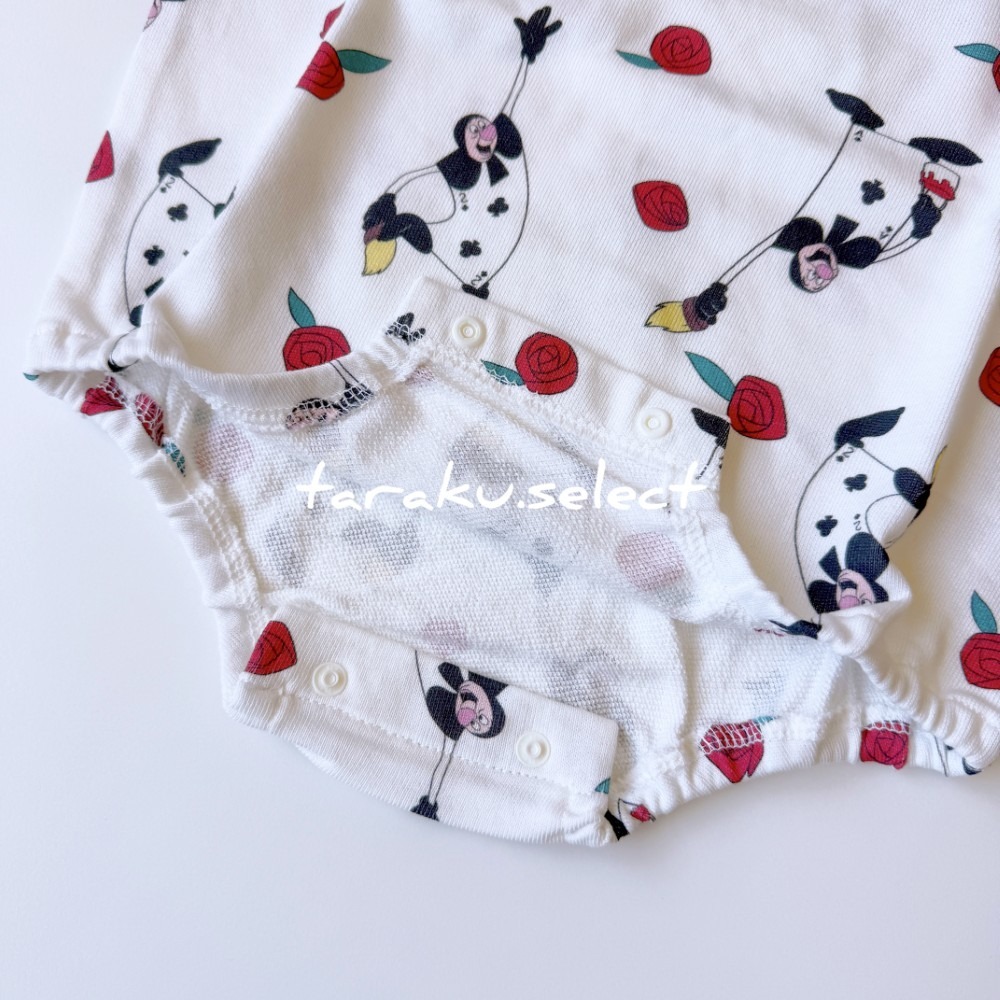 長袖包屁衣｜現貨 80cm｜迪士尼 愛麗絲夢遊仙境。日本代購 日本童裝 撲克牌人 撲克士兵 玫瑰 多樂選物-細節圖6