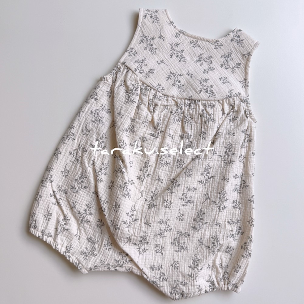 寶寶吊帶褲｜現貨 80cm｜女寶吊帶褲。日本童裝 寶寶連身褲 肩帶開扣 小花 北歐風 女寶穿搭 多樂選物-細節圖3