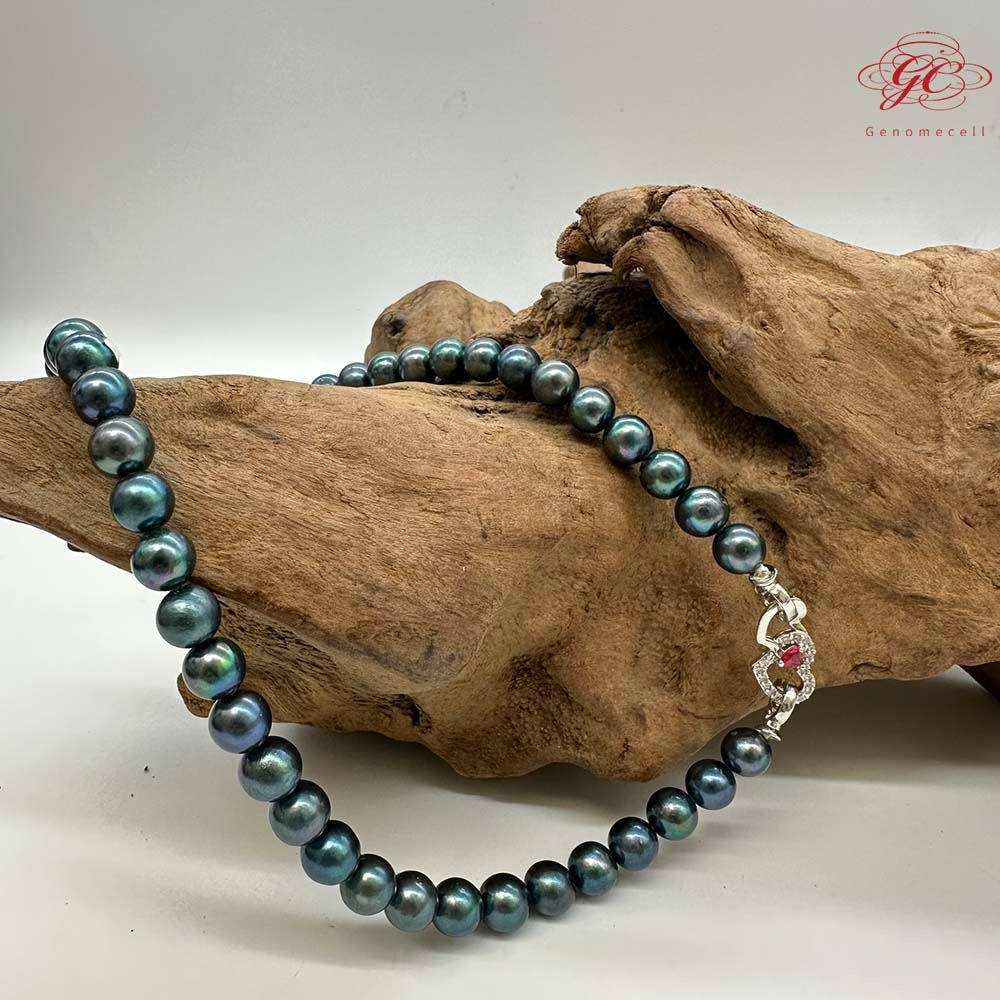 【肌容雪】孔雀綠光澤天然珍珠愛心鑲鑽扣頭鎖骨鍊附收納盒 編號P11-細節圖7