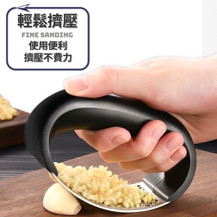 壓蒜器 蒜泥器 搗蒜器 擠蒜器【小麥購物】24H出貨 壓蒜神器 碎蒜器 不銹鋼 手提 蒜泥 廚房 料理【Y004】-細節圖7