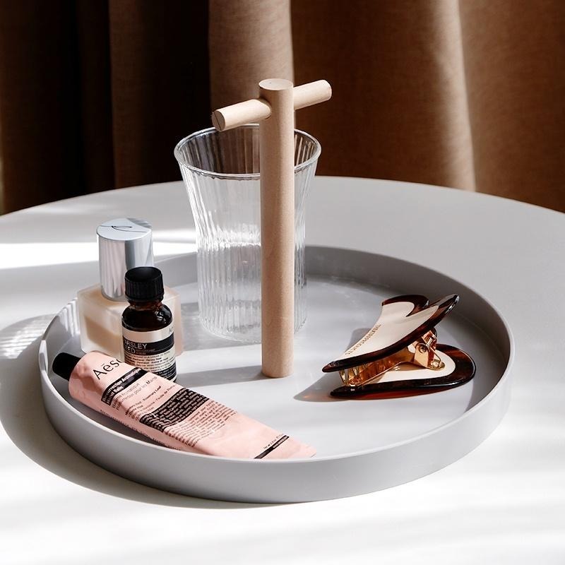 台灣現貨 客廳 玄關 雜物 小物件 桌面 收納盤 儲物盤 北歐風 簡約現木 圓形實木 手提托盤 展示盤 飾品放置-細節圖4