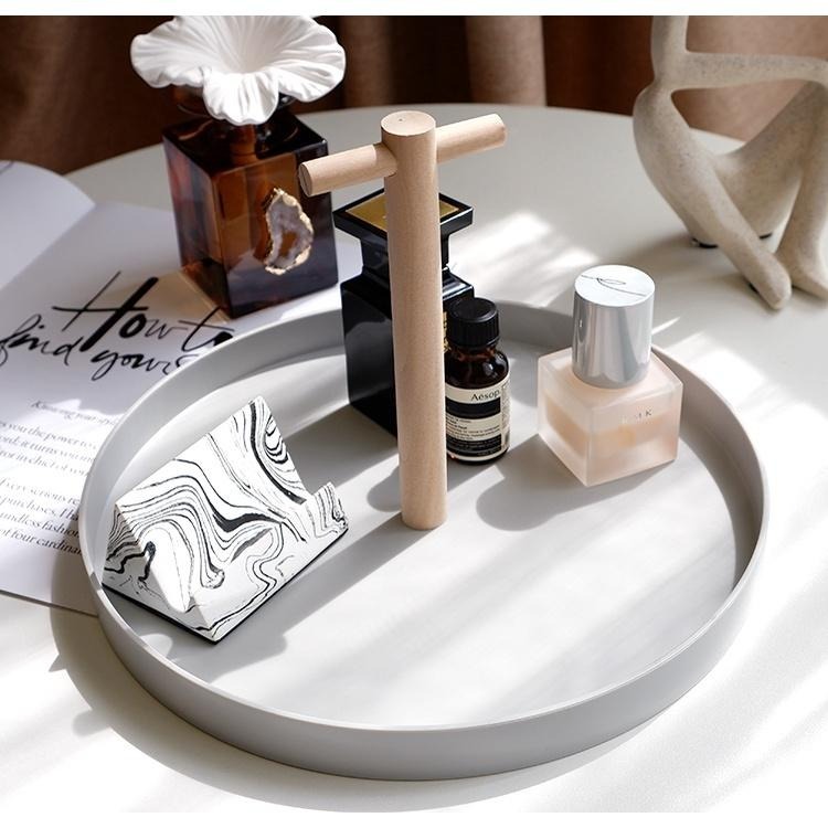 台灣現貨 客廳 玄關 雜物 小物件 桌面 收納盤 儲物盤 北歐風 簡約現木 圓形實木 手提托盤 展示盤 飾品放置-細節圖5