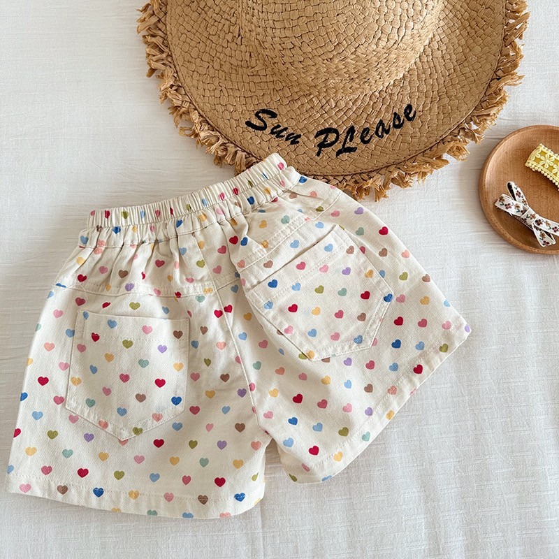 預購.彩色愛心短褲-米杏色-細節圖3