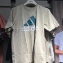 RS代購 愛迪達 全新正品優惠 ADIDAS男裝ESSENTIALS LOGO 短袖上衣 贈品牌袋子 IJ8577-規格圖9