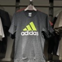 RS代購 愛迪達 全新正品優惠 ADIDAS男裝ESSENTIALS LOGO 短袖上衣 贈品牌袋子 IJ8577-規格圖9