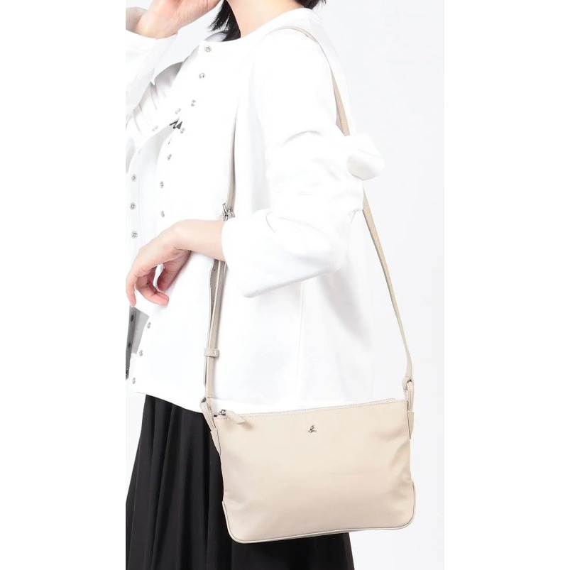 RS代購 - Agnes b全新正品優惠 Agnes b配件-經典尼龍斜背包 贈送品牌袋子-細節圖5