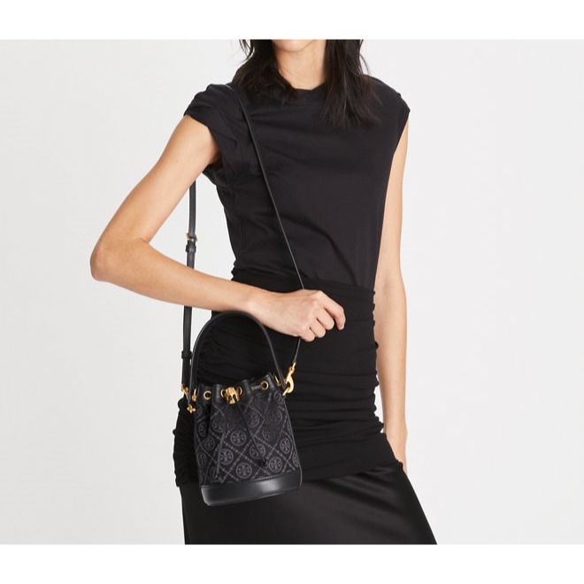 RS限時代購TB正品優惠 Tory Burch 2023早秋新品-T MONOGRAM 迷你水桶包 包裝皆與專櫃相符-細節圖4