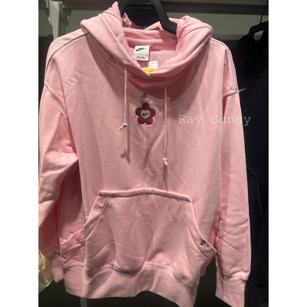 RS代購 耐吉 全新正品優惠NIKE女款- 愛心花朵 帽T 白色/粉色 HF1135-133 /HF1135-631-細節圖2