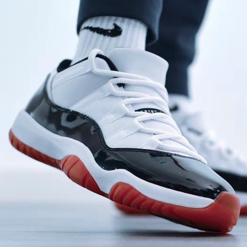 Air Jordan 11 Retro Low 男鞋 女鞋 黑白康扣 黑紅 灰白 薰衣草 AJ11 低筒 籃球鞋 運動鞋-細節圖5