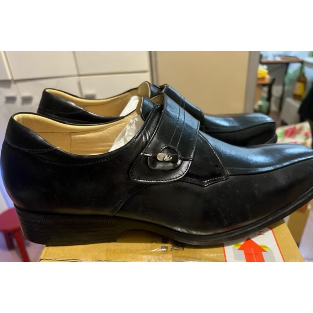 ￼全新 阿瘦皮鞋 46號 號碼是寫11.5但是我先生的腳是12 故尺寸適合12號腳穿的-細節圖2