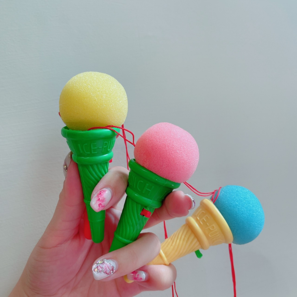 【⭐13元 生活館⭐】彈跳冰淇淋 彈射 海綿球 冰淇淋 彈射球 彈射甜筒 整人玩具 玩具 古早味玩具 童玩 冰淇淋 射擊-細節圖2