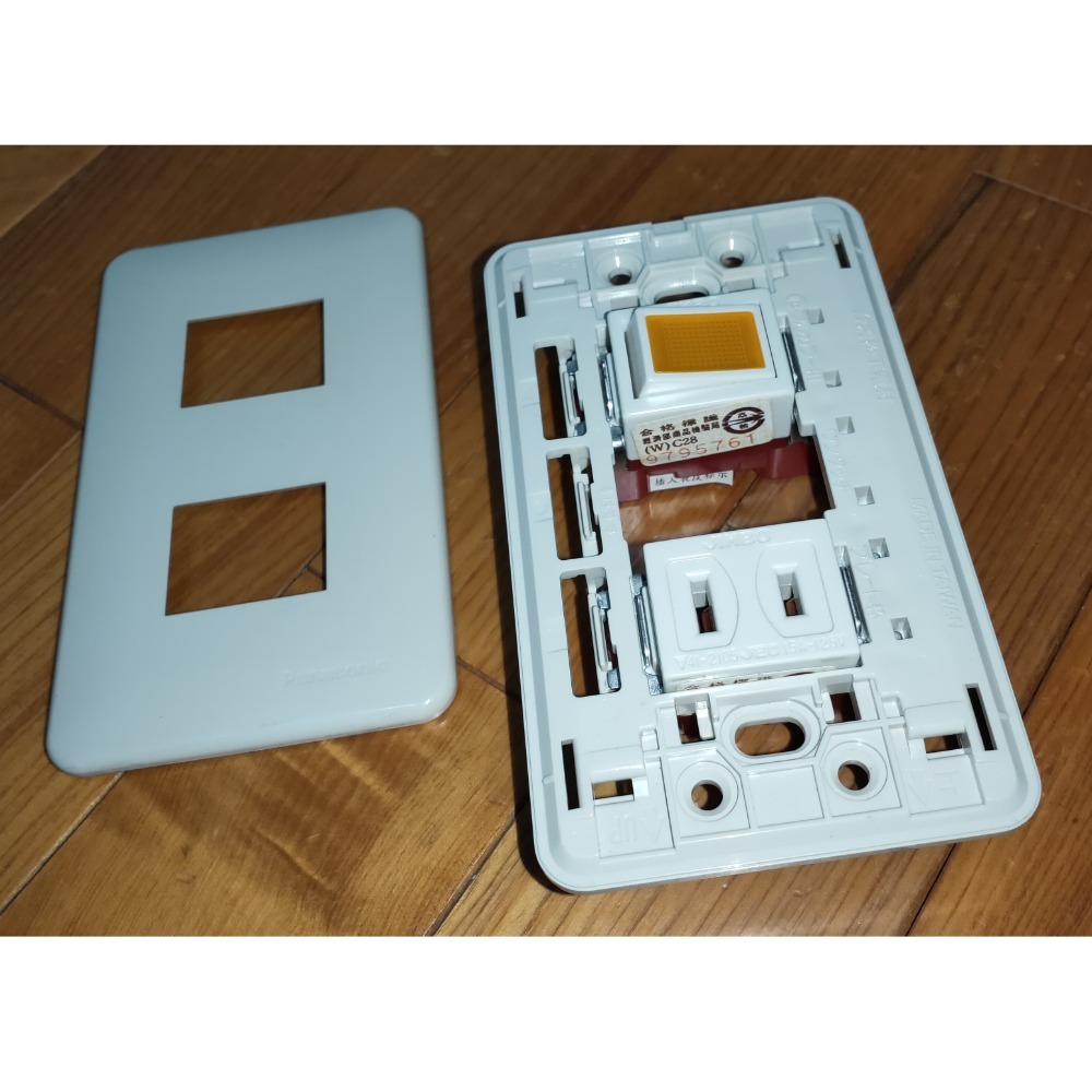 日本製∼神保帶燈雙切開關JEC-BN-3GR(110V/220V通用)-細節圖2