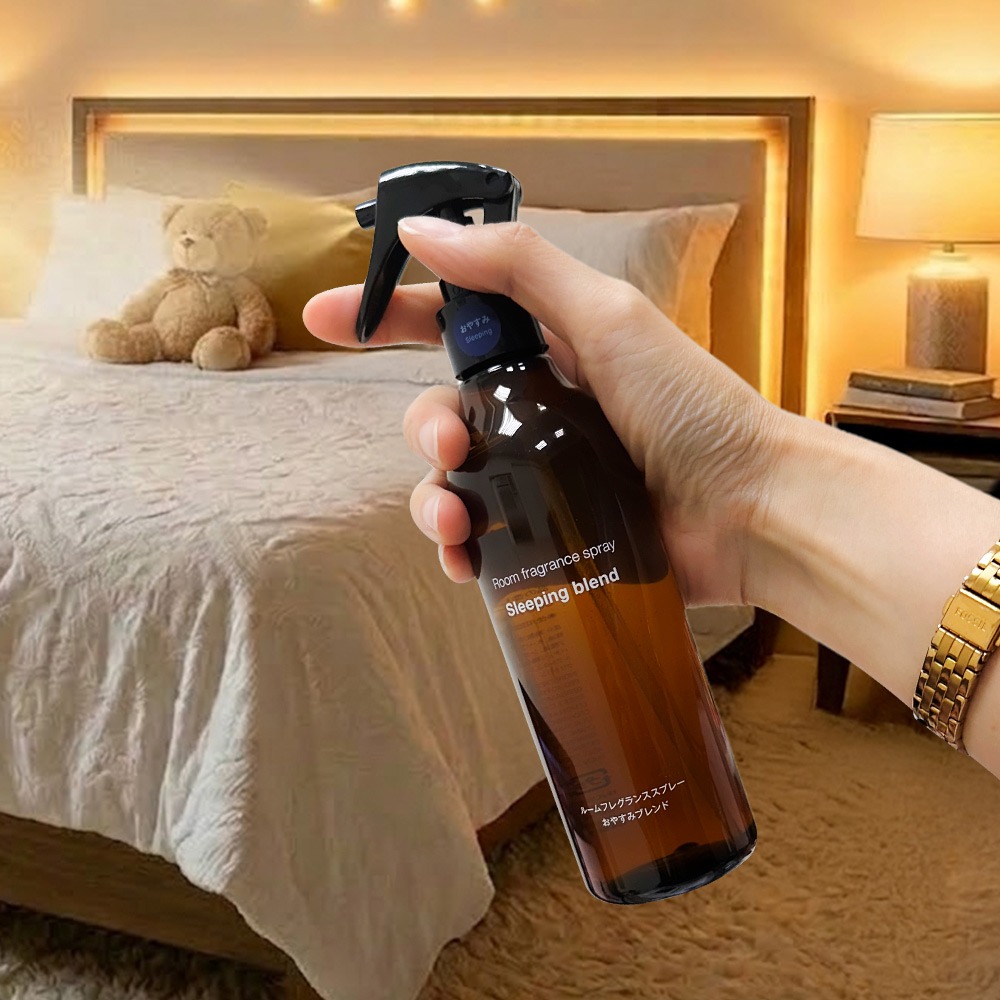 【MUJI 無印良品】晚安香氛噴霧 300ml -(日本限定) 助眠/枕頭噴霧 天然精油 秒睡神物 佛手柑甜橙-細節圖3