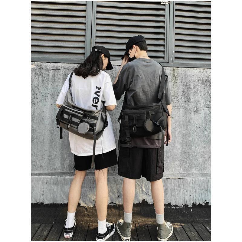 現貨💚戰術防水側背包 日系ins郵差包 防水郵差包 大容量郵差包男 側背包男 軍事側背包 大斜肩包 防盜男用側背包-細節圖4