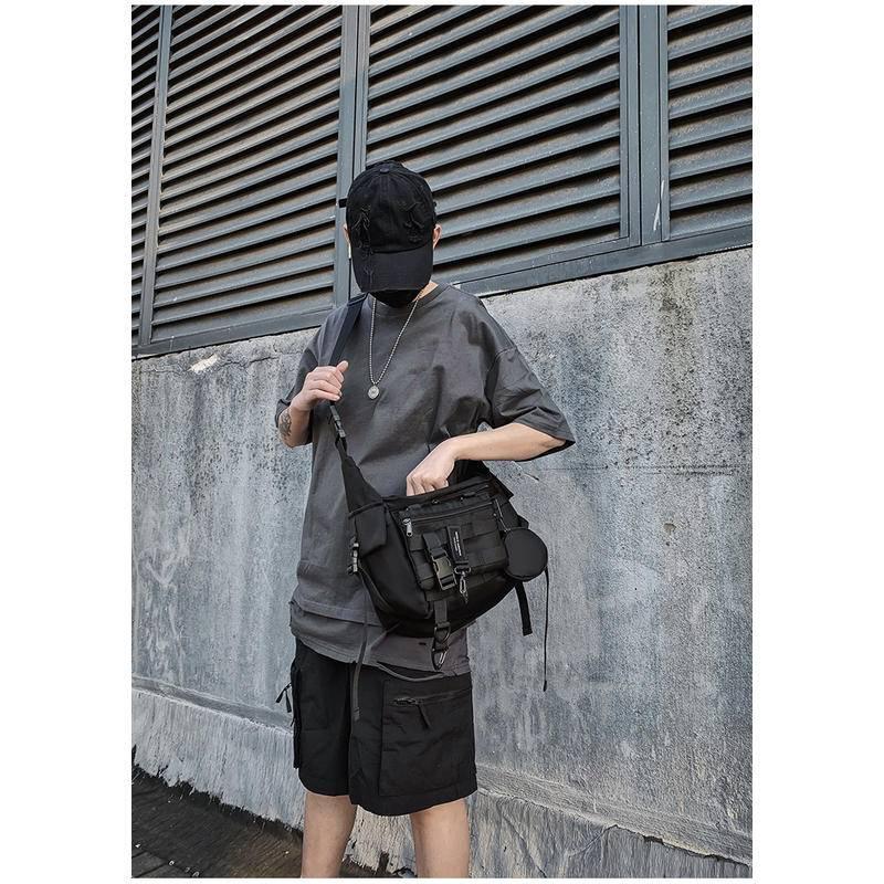 現貨💚戰術防水側背包 日系ins郵差包 防水郵差包 大容量郵差包男 側背包男 軍事側背包 大斜肩包 防盜男用側背包-細節圖8