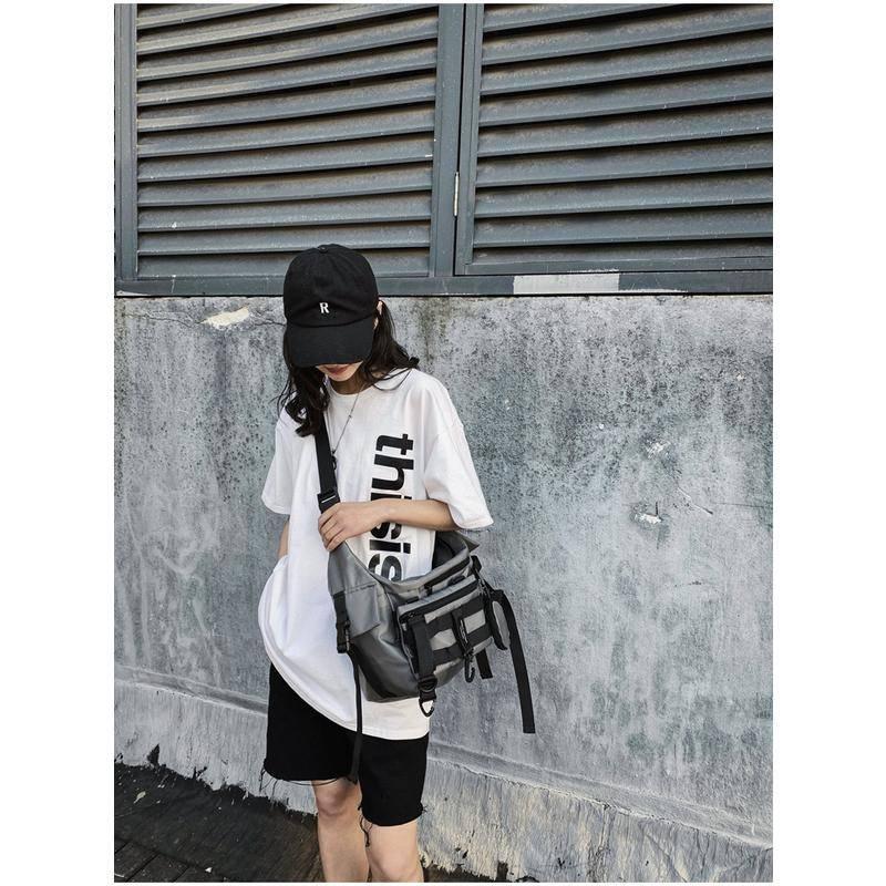 現貨💚戰術防水側背包 日系ins郵差包 防水郵差包 大容量郵差包男 側背包男 軍事側背包 大斜肩包 防盜男用側背包-細節圖9