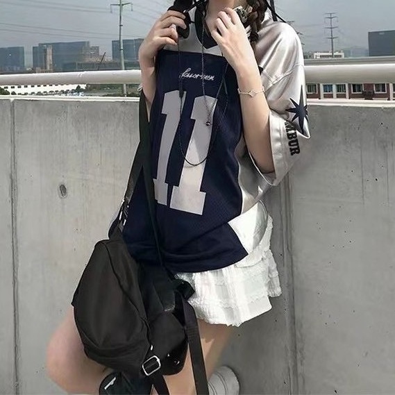 美式街頭寬鬆足球運動休閒T 藍-細節圖3