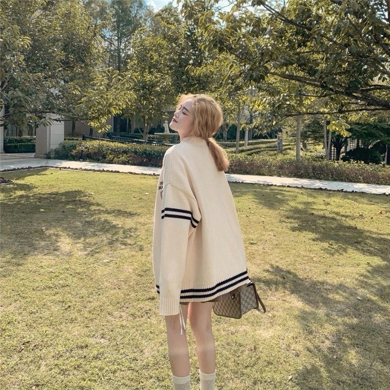 秋冬學院風v領刺繡針織毛衣-細節圖7