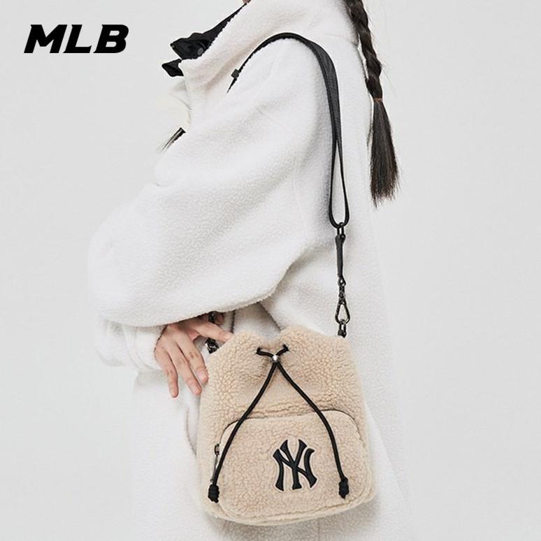 🇰🇷韓國代購 MLB 毛絨水桶包 挎包 拎包 水桶包 側背包 毛毛包 仿羊羔絨 秋冬款 3ABMS03-細節圖7