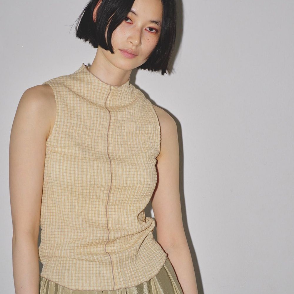 【*Kimi】TDF 日本貴牌木耳邊小立領撞色彈性中縫華夫格紋無袖背心上衣 - 三色 230601-細節圖2