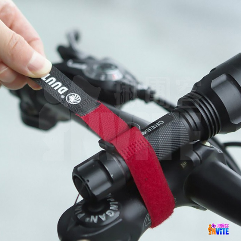 ♢揪團客♢ 自行車萬用魔鬼氈 腳踏車萬能魔術貼 打氣筒 水壺 頭燈 尾燈 變速線 外管 通通都能綁 黑Black 單入-細節圖3